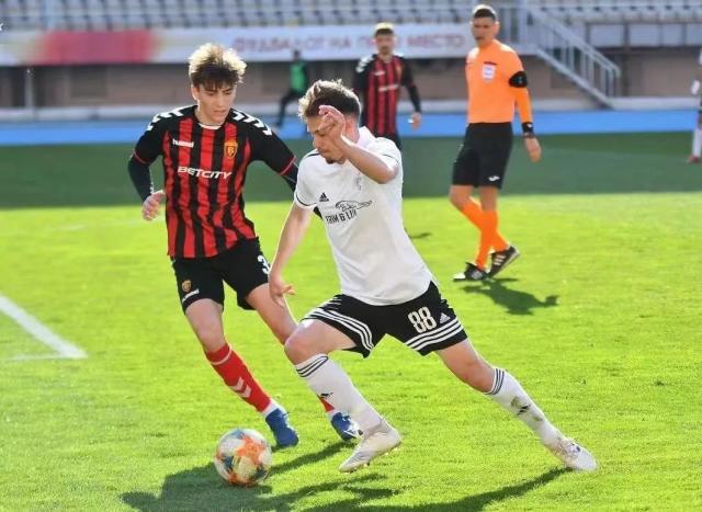 天天盈球-大连人集齐五外援！官宣塞尔维亚球员博桑季奇加盟